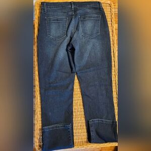 Bandolino Straight Jeans